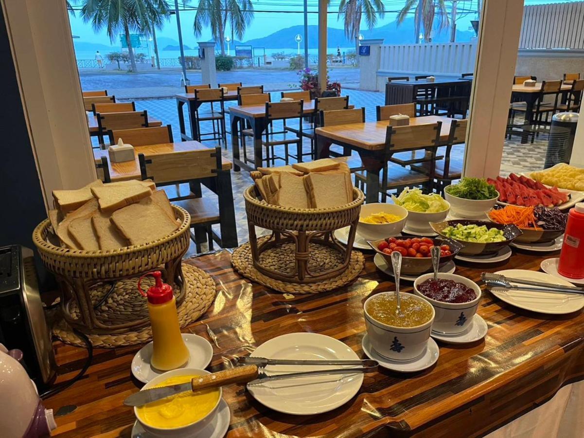 Panwa Beach Side Beachfront Phuket Екстериор снимка