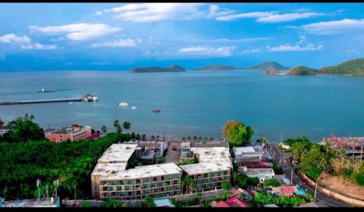 Panwa Beach Side Beachfront Phuket Екстериор снимка