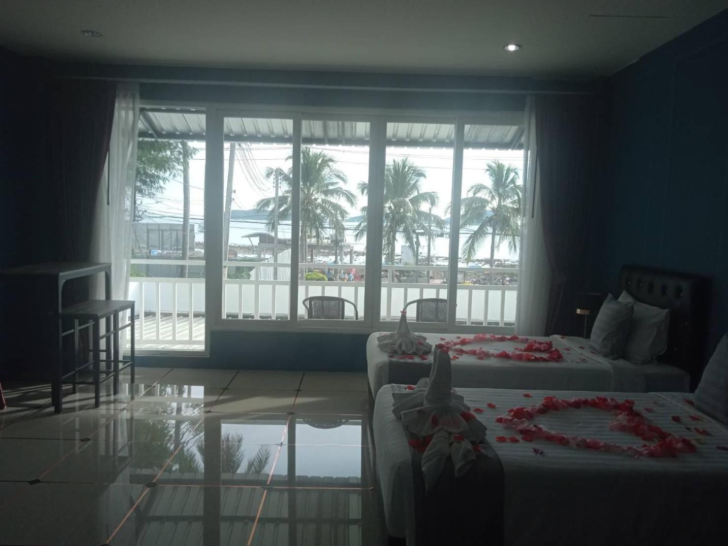 Panwa Beach Side Beachfront Phuket Екстериор снимка