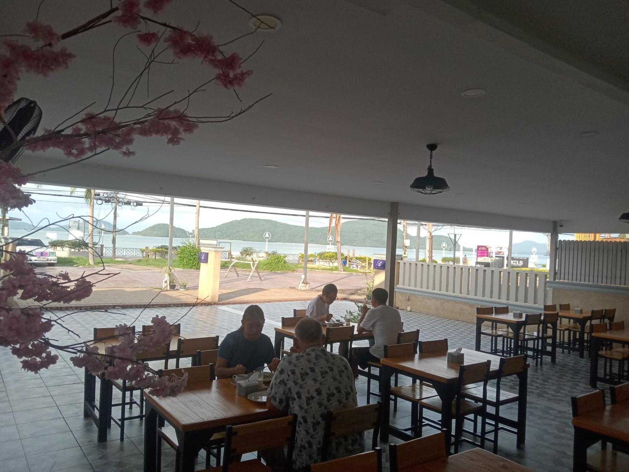 Panwa Beach Side Beachfront Phuket Екстериор снимка