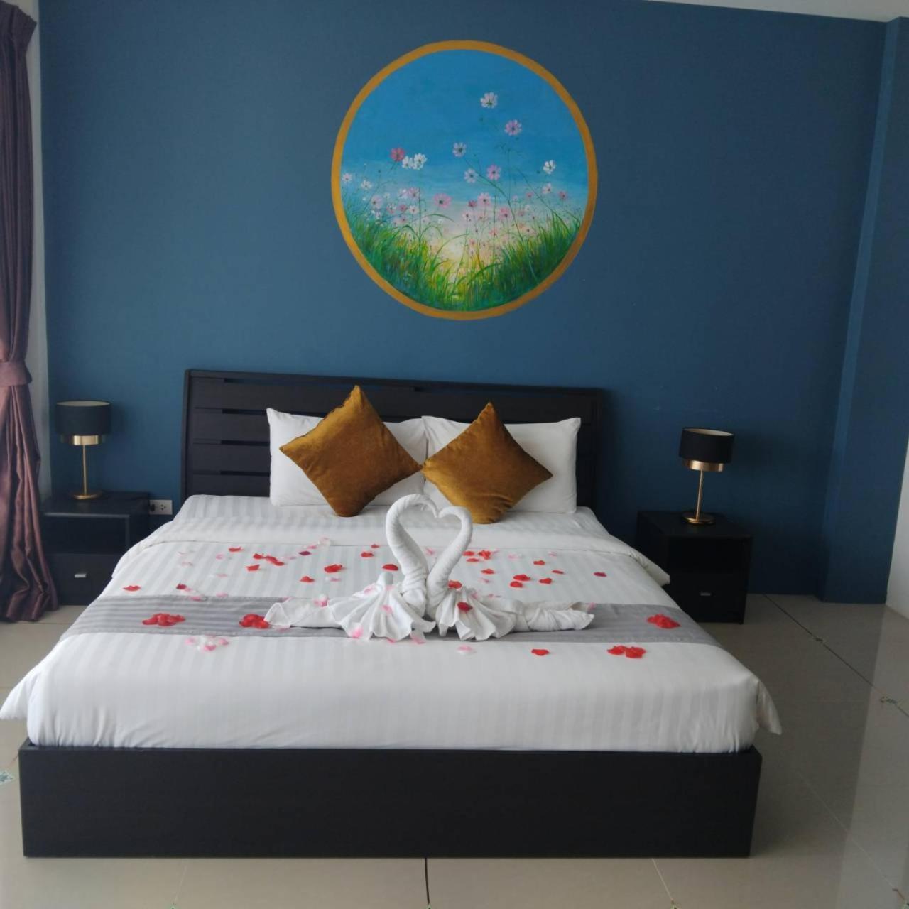 Panwa Beach Side Beachfront Phuket Екстериор снимка