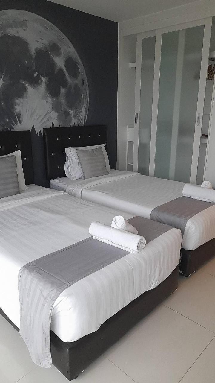 Panwa Beach Side Beachfront Phuket Екстериор снимка